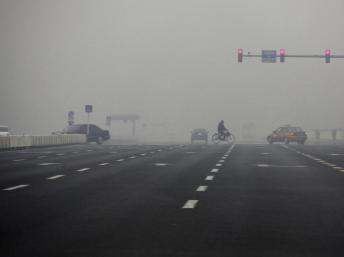 北京长安街一带空气污染状况（2011年2月25日）