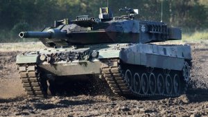 波兰正式要求德国批准向乌克兰提供豹2主战坦克，泽连斯基加大反腐力度