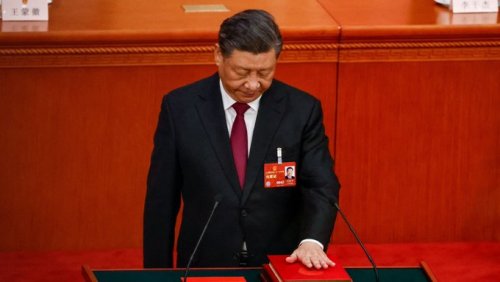 推特上的中国：“专制政体就是这样” 习近平“全票当选”的讽刺与隐忧