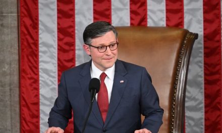 第119届国会开议 约翰逊连任众院议长、中共问题特设委员会获运作授权