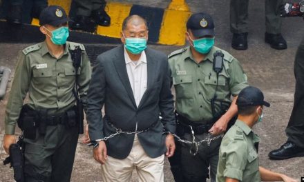 黎智英承认资助美军高层访台会晤蔡英文，否认危害中国国家安全