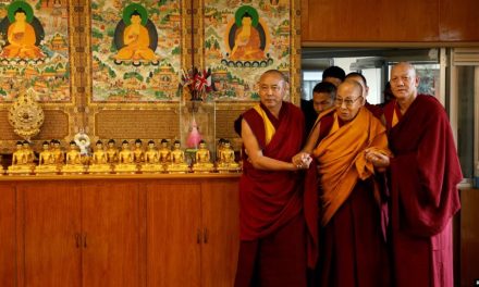 北京希望达赖喇嘛“回到正确的道路”，西藏流亡政府拒绝中方先决条件