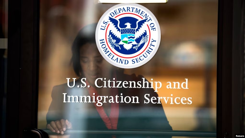 特朗普推“金卡”签证：500万美元换绿卡，中国富人会买单吗？