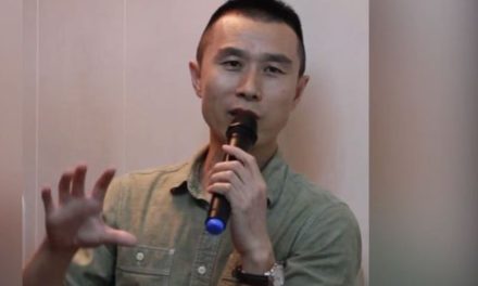 富察遭秘密起诉 中国被动证实一个月前已“公开审判”