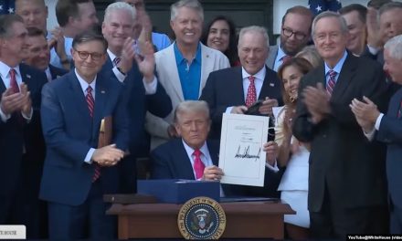 一真溅雪：特朗普能下出针对中共的“一盘大棋”吗？