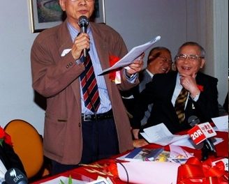 何与怀：你已尽履世途，安返天家——悼念老友陈耀南教授