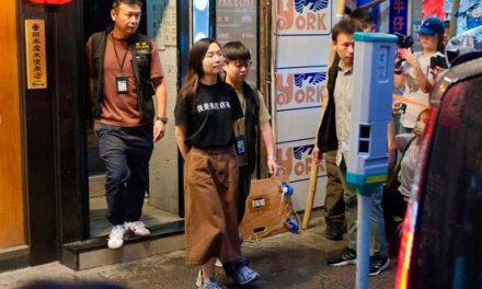 刘二安：凌寒独自开——献给留下书舍与《唯红花绽放》