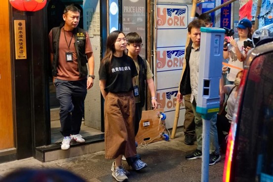 刘二安：凌寒独自开——献给留下书舍与《唯红花绽放》